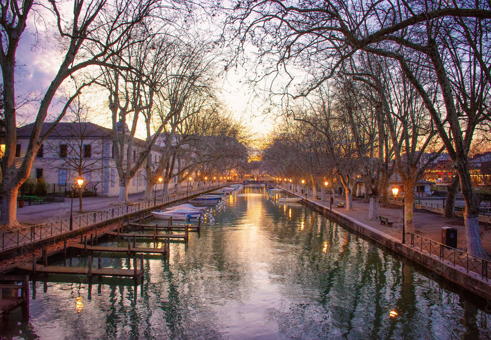 Image d'annecy pour la rubrique qui sommes-nous